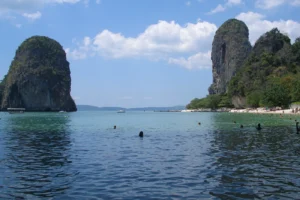 Пляж Railay в Краби в спокойную погоду